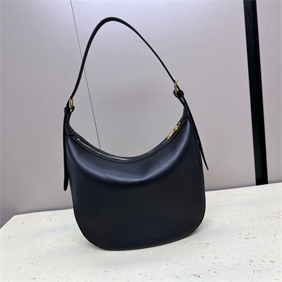 ce**e medium heloise  bag cuir triomphe in S*pple calfskin black