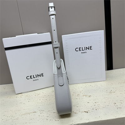 Ce**e medium tilly bag in shiny calfskin white