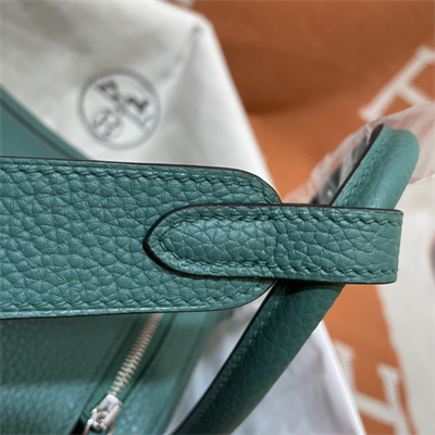 Lindy Bag Taurillon Clemence Leather 26/30CM Silver Tone Metal In Malachite Color HS