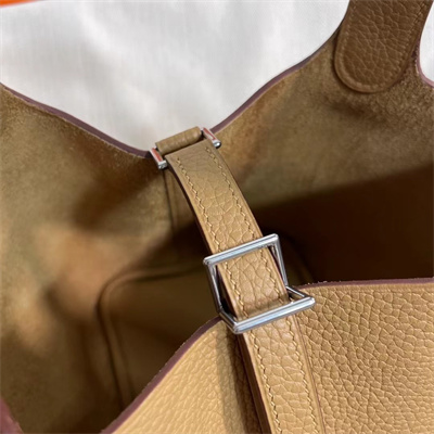 Picotin Lock Bag Togo Leather 18/22CM Gold/Silver Tone Metal In Biscuit Color HS