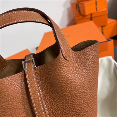 Picotin Lock Bag Togo Leather 18/22CM Gold/Silver Tone Metal In Gold Color HS