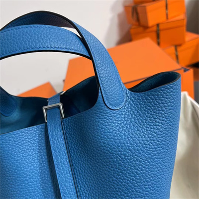 Picotin Lock Bag Togo Leather 18/22CM Gold/Silver Tone Metal In Bleu Zanzibar Color HS