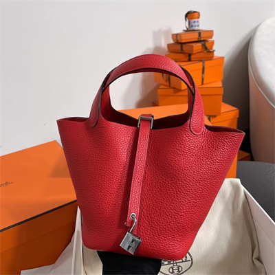 Picotin Lock Bag Togo Leather 18/22CM Gold/Silver Tone Metal In Red Color HS