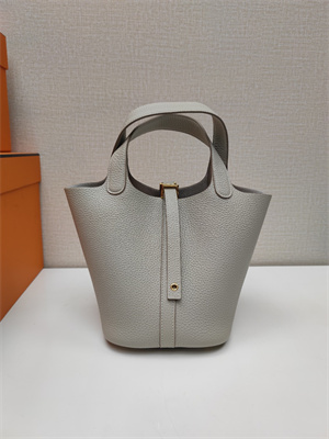 Picotin Lock Bag Togo Leather 18/22CM Gold/Silver Tone Metal In Pearl Grey Color HS