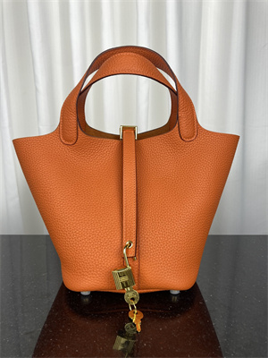 Picotin Lock Bag Taurillon Clemence Leather 18/22CM Gold/Silver Tone Metal In Orange Color HS