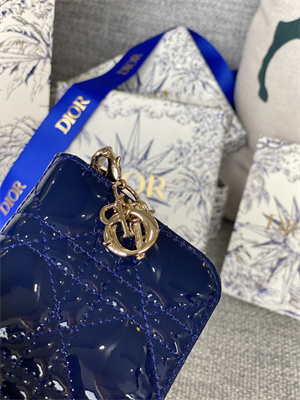 cd  voyageur small coin purse S*pple cannage patent calfskin navy s0985