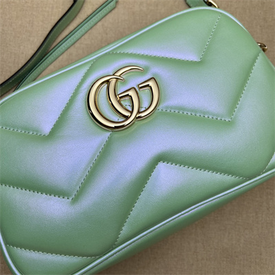 G*u*i gg marmont small shoulder bag lt green iridescent 447632