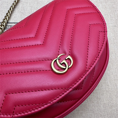 G*u*i gg marmont matelass?? chain mini bag red 746431