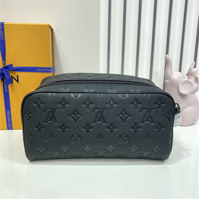 L.V Toilet Dopp Kit Pouch Taurillon Monogram Black M59478