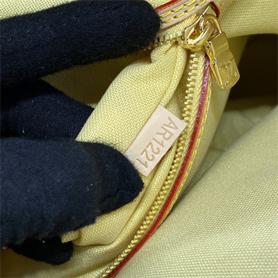 L.V Neverfull MM Bag Damier Giant Coated Canvas N40668