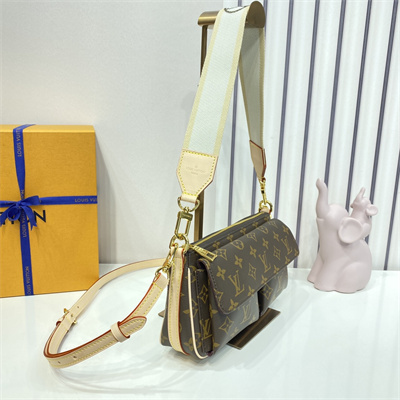 L.V Vibe Handbag In Monogram Canvas M46999