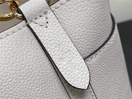 L.V Lock and Walk Grained Calfskin Cream M24638