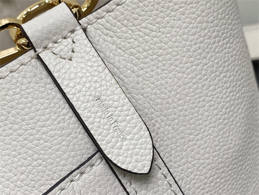 L.V Lock and Walk Grained Calfskin Cream M24638