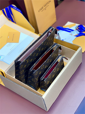 L.V Trio Toilet Pouch Monogram Canvas M47195