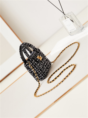 Ch*el clutch with chain black and white tweed  gold-tone metal  ap3435