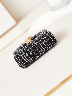 Ch*el clutch with chain black and white tweed  gold-tone metal  ap3435
