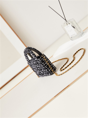 Ch*el clutch with chain black and white tweed  gold-tone metal  ap3435