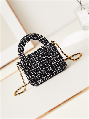 Ch*el clutch with chain black and white tweed  gold-tone metal  ap3435