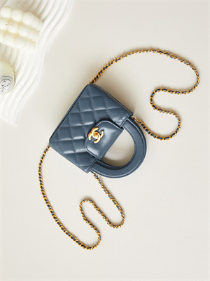 Ch*el clutch with chain shiny aged calfskin gold-tone metal dk blue ap3435