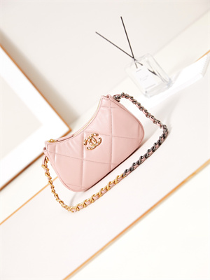 Ch*el 19 clutch with chain shiny lambskin, gold-tone, silver-tone & ruthenium-finish metal pink ap3763