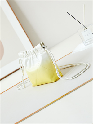 Cha.nel 22 Mini Handbag Shiny Calfskin Gradient White/Yellow AS3980