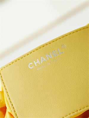 Cha.nel 22 Mini Handbag Shiny Calfskin Gradient White/Yellow AS3980