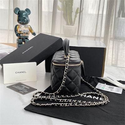 Ch*el vanity case with chain lambskin gold tone metal black ap2199