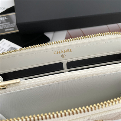 Ch*el long zippy wallet grained calfskin white ap3397
