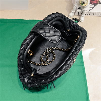 BV Teen Lauren 1982 With Chain Calfskin Black