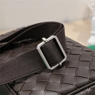 BV Small Intrecciato Camera Bag Calfskin Fondant