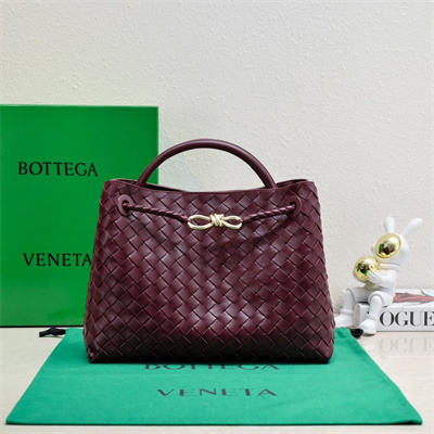 BV Medium Andiamo Top handle bag Lambskin Leather Barolo