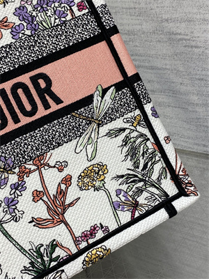 cd medium book tote white multicolor D*or herbarium embroidery