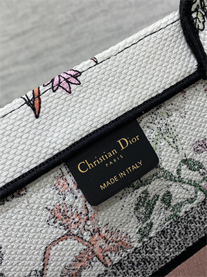 cd medium book tote white multicolor D*or herbarium embroidery