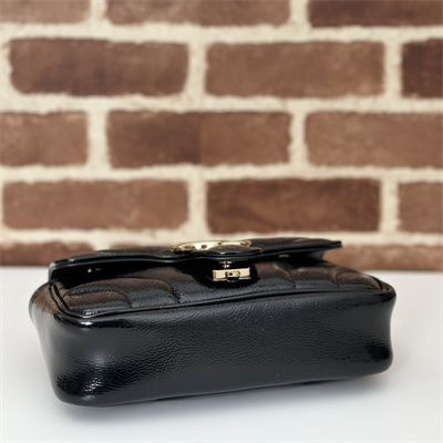 G*u*i gg marmont small  shoulder bag patent leather black 446744
