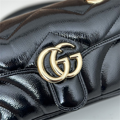 G*u*i gg marmont small  shoulder bag patent leather black 446744