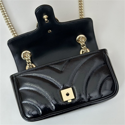 G*u*i gg marmont small  shoulder bag patent leather black 446744