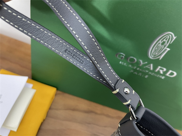 conti pouch Go*ardine canvas&chevroches calfskin grey