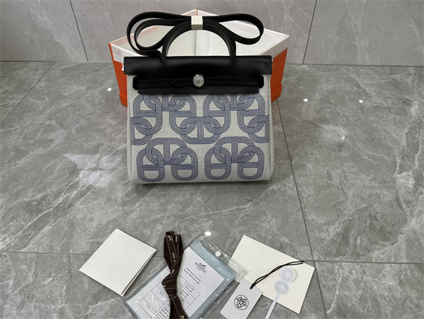 Her.mes Herbag 31 Canvas and Calfskin With Printing