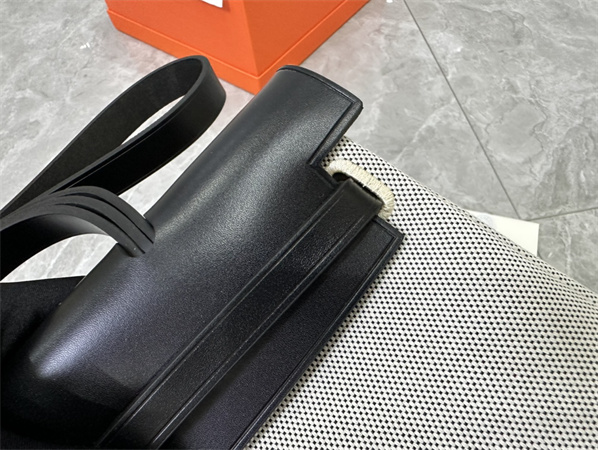 Her.mes Herbag 31 Canvas and Calfskin