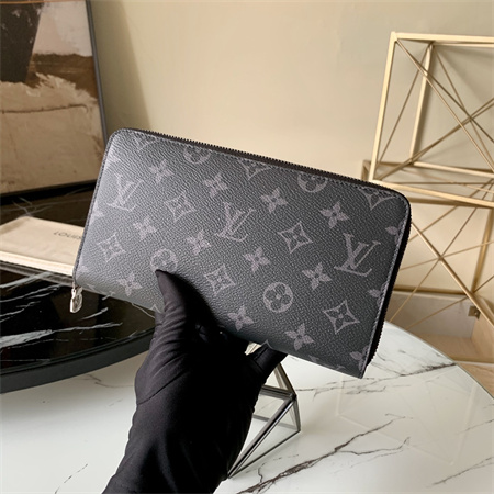 LV  Zippy Organiser In Monogram Eclipse M62581