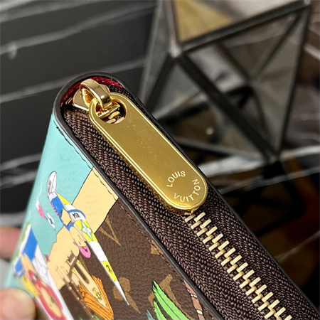 L.V Zippy Wallet Vivienne Holidays Monogram Canvas M82839