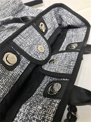 Ch*el deauville large shopping bag mixed fibers gold tone metal black a66941