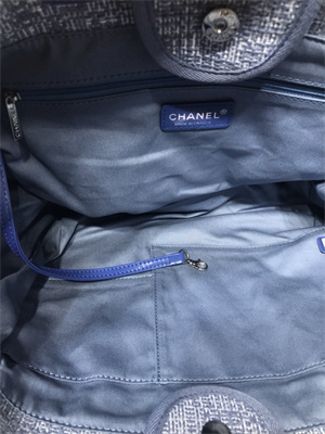 Ch*el deauville large shopping bag mixed fibers gold tone metal blue a66941