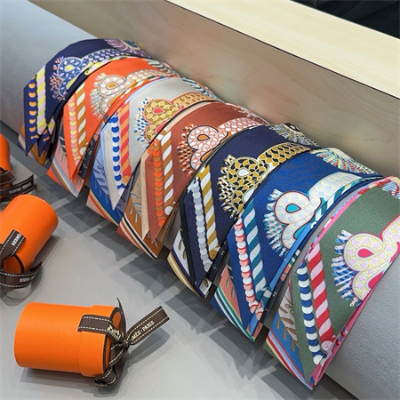 H**mes twilly 100% silk 32026