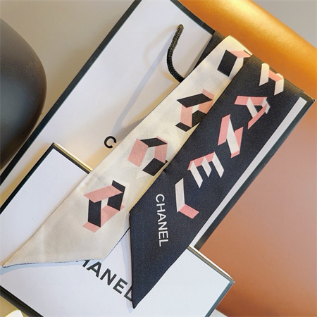 Ch*el twilly 100% silk 32005