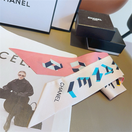 Ch*el twilly 100% silk 32006