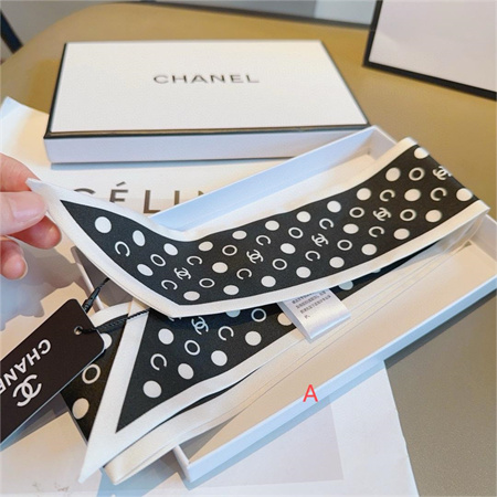 Ch*el twilly 100% silk 32011