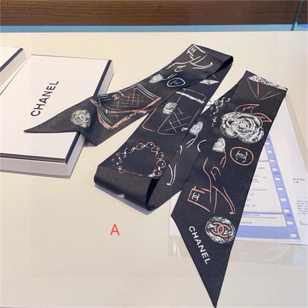 Ch*el twilly 100% silk 32014