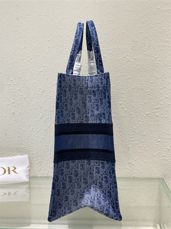 cd medium book tote blue denim D*or  oblique jacquard