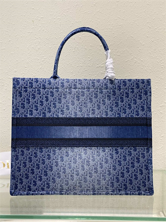 cd medium book tote blue denim D*or  oblique jacquard